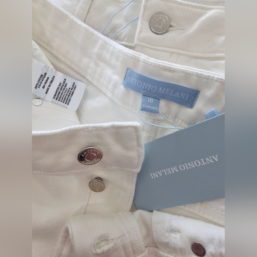 ANTONIO MELANI Cotton Off-White Wide Leg Comfy Jean Shorts Sz 6, 8, 10, & 12 NWT - Picture 3 of 7